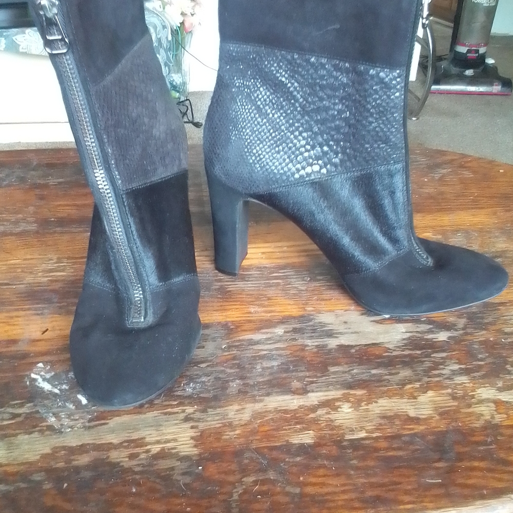 Anne Klein Black Suede Heeled Boots